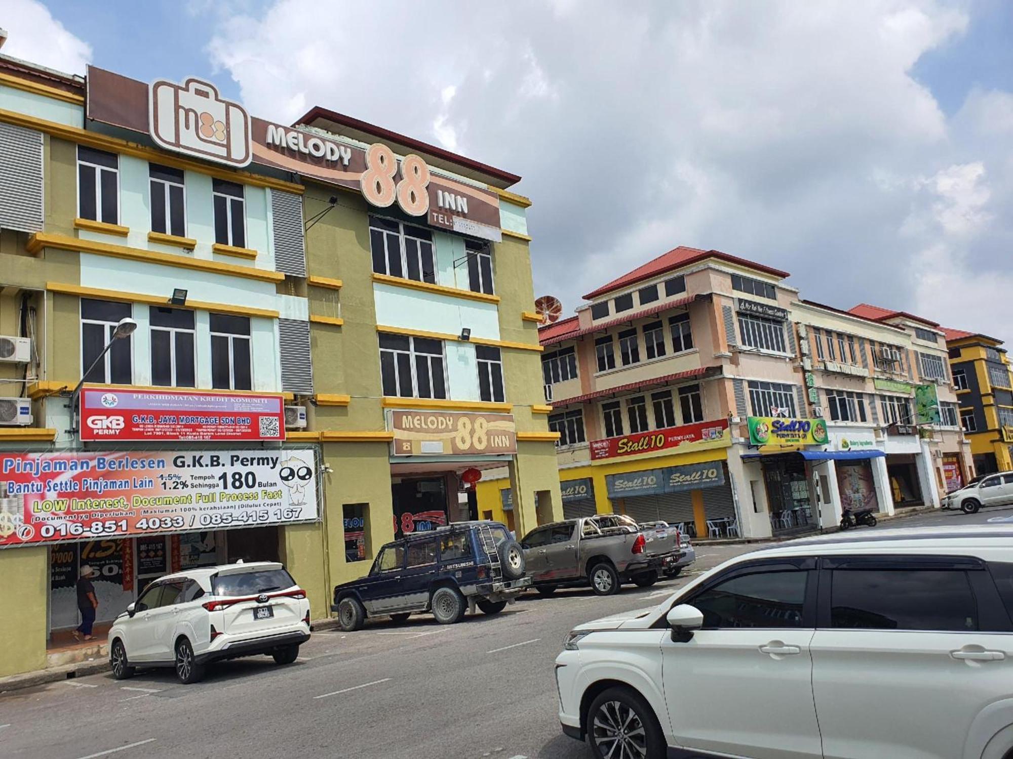 Oyo 90964 Melody 88 Inn Miri Exterior photo