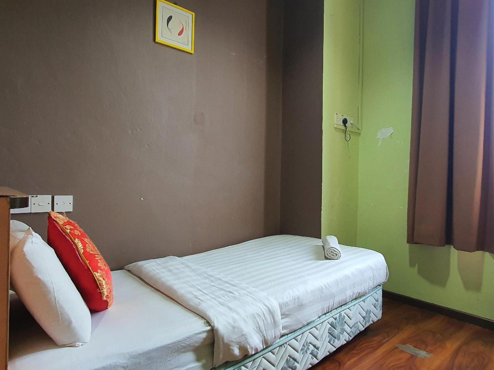 Oyo 90964 Melody 88 Inn Miri Exterior photo